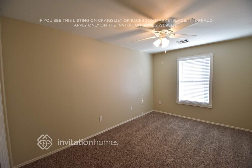 Building Photo - 1450 S Longspur Ln