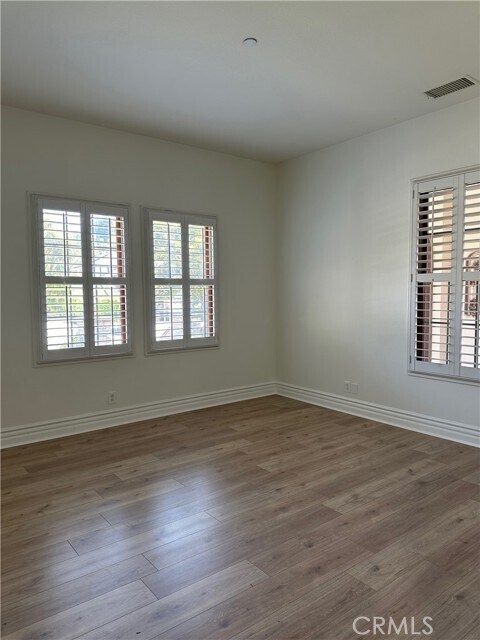 Building Photo - 25351 Mustang Dr