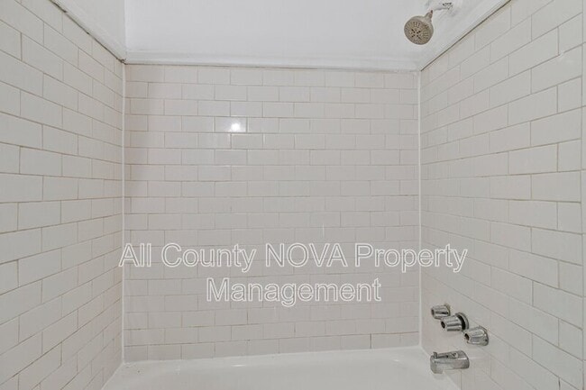 Building Photo - 1719 West Virginia Ave NE