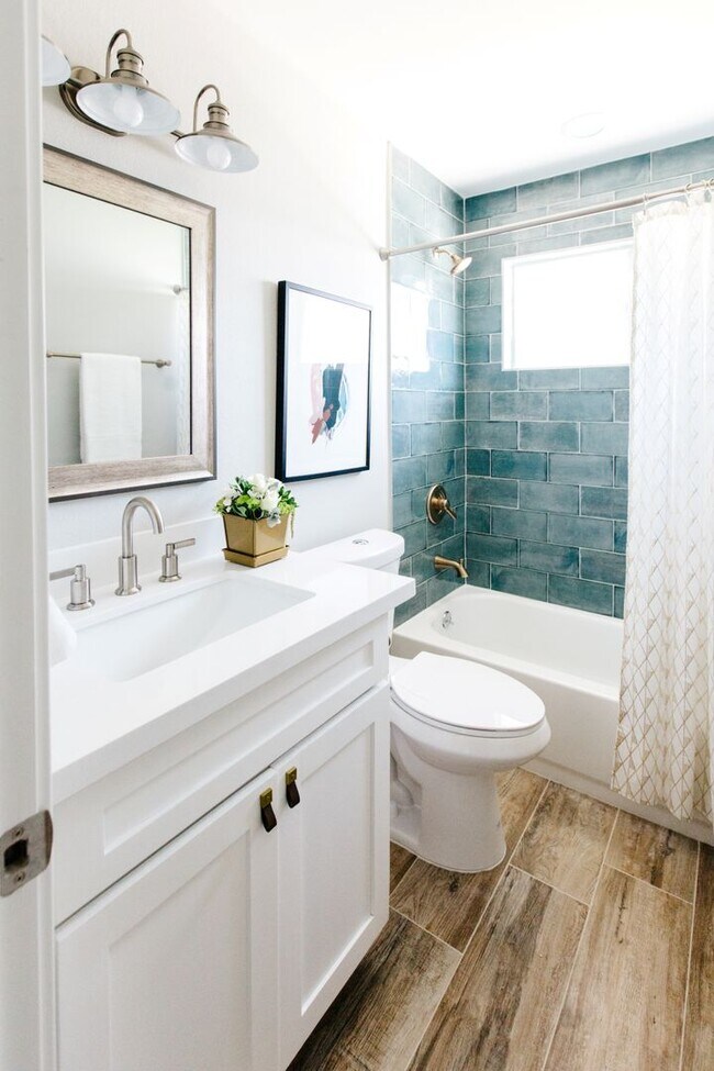 Building Photo - Spacious & beautiful home in Scottsdale wi...