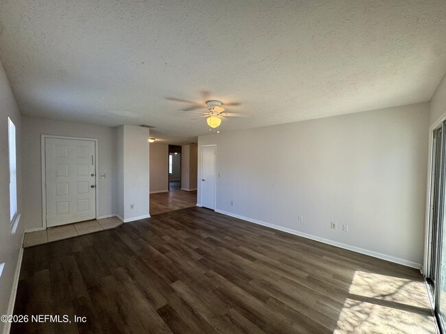 Building Photo - 8846 Cavender Dr