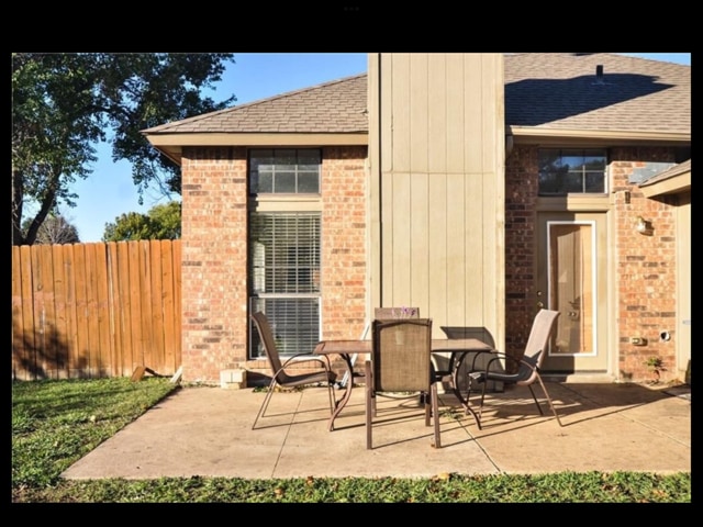 Building Photo - 1620 Fannin Cir
