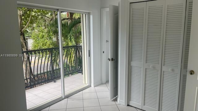 Building Photo - 3090 Bird Ave