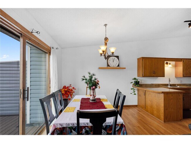 Building Photo - 14797 Lower Endicott Way