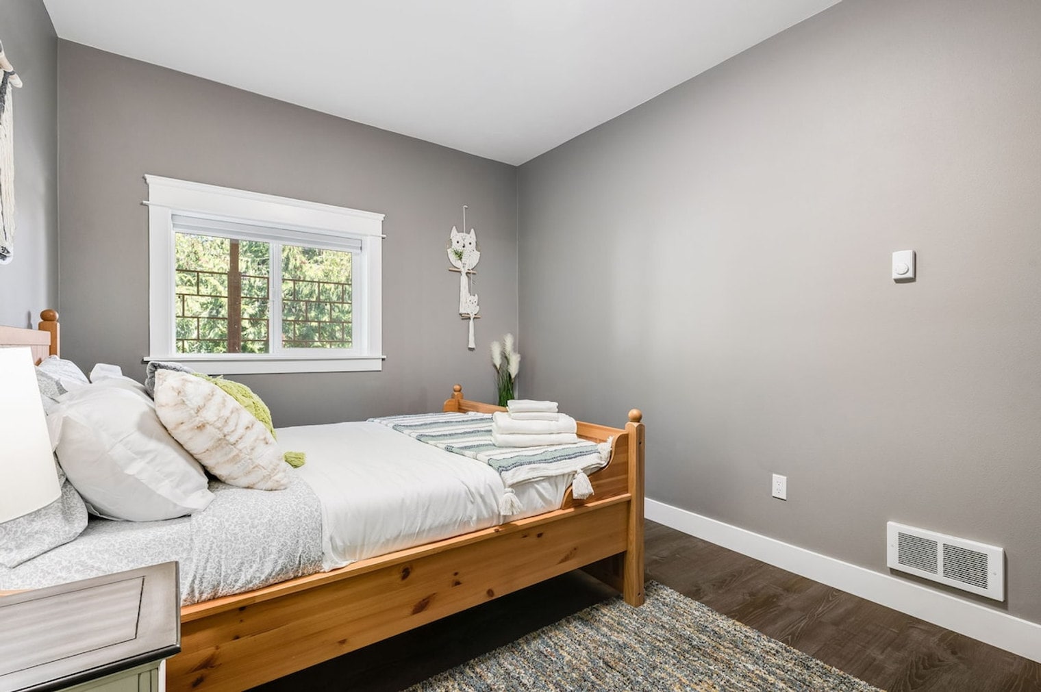 Building Photo - 21031 NE 4th St