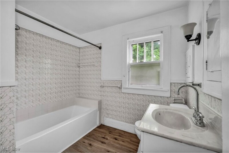 Building Photo - 955 Dresden Rd