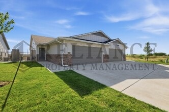 Building Photo - 2414 S Wheatland St