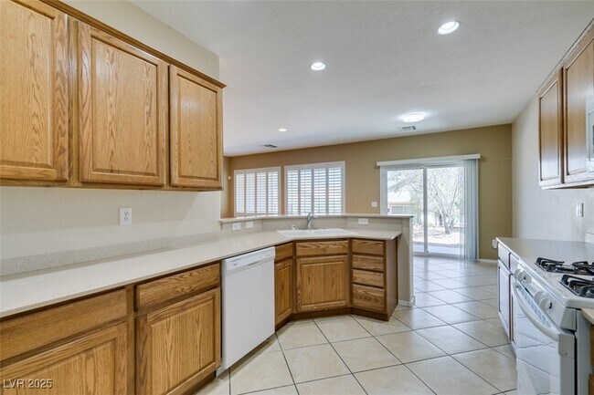 Building Photo - 2508 Penumbra Dr