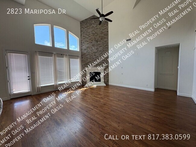 Building Photo - 2823 Mariposa Dr