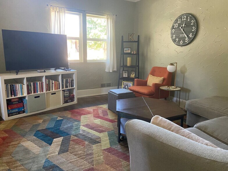 Building Photo - 1554 Osceola St