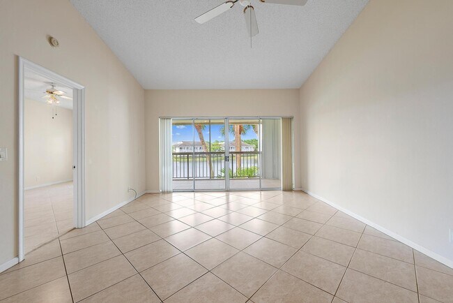 Building Photo - 216 Cypress Point Dr