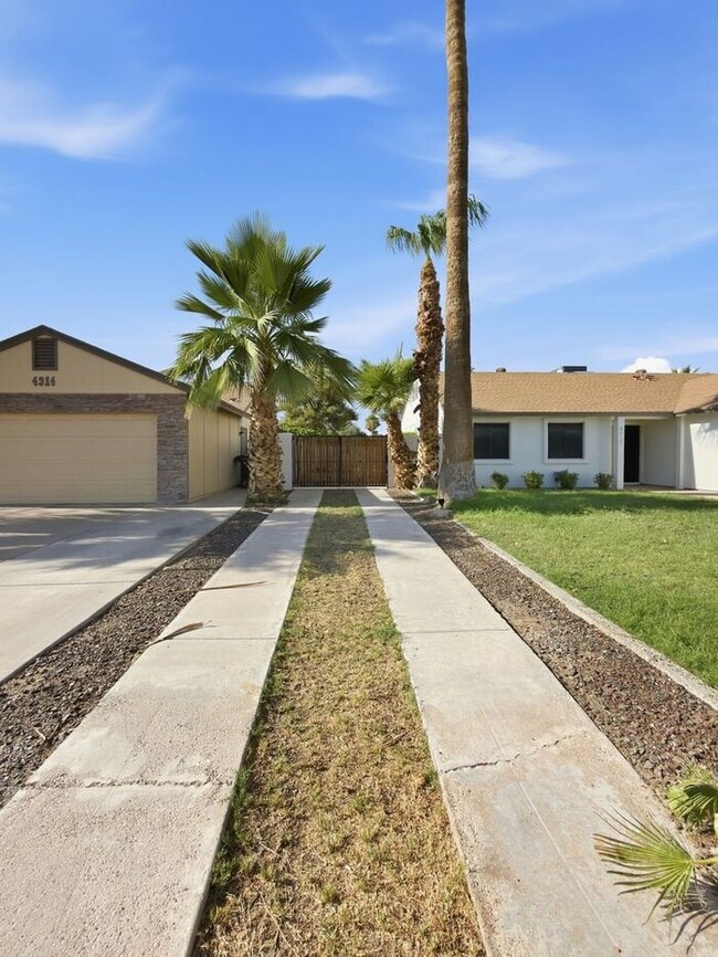 Building Photo - 3 Bedroom Home In Heart of Chandler for Rent