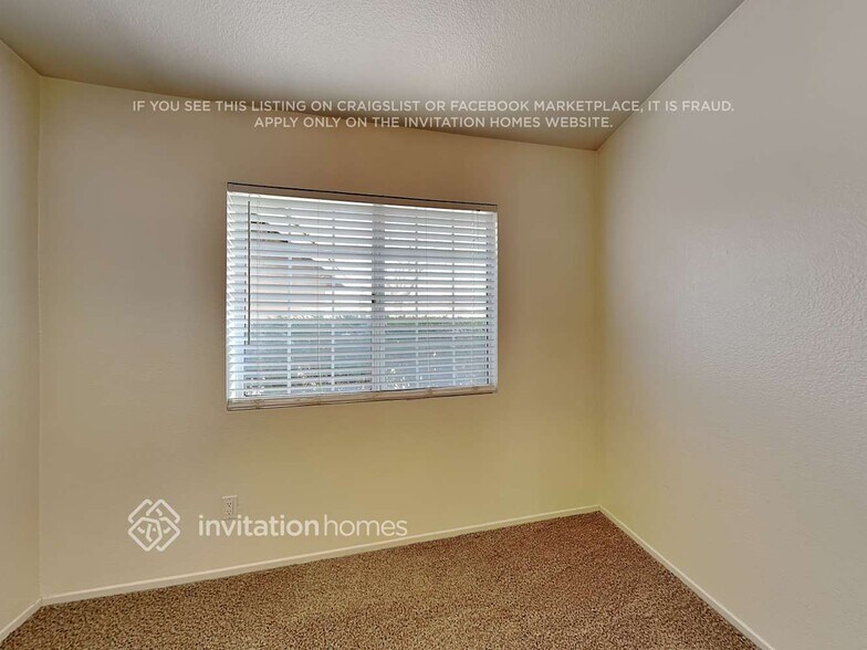 Building Photo - 3140 Crowne Dr