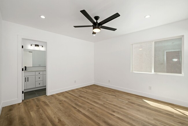 Building Photo - 4723 Albury Ave