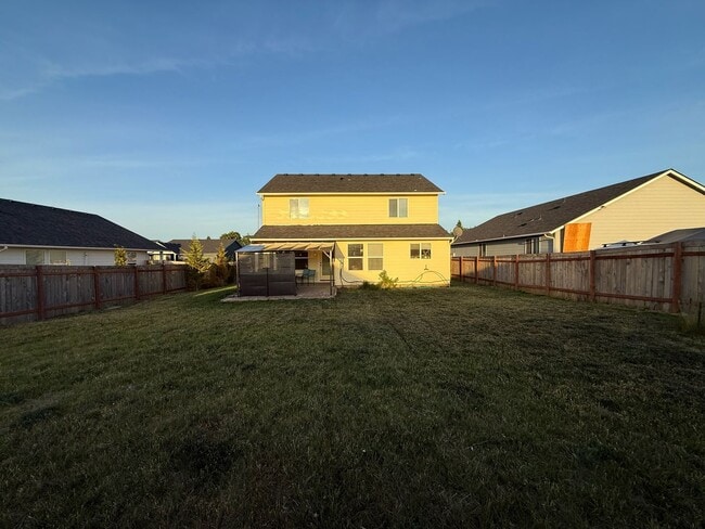 Primary Photo - STATUS: RENTED- |R150| $2295