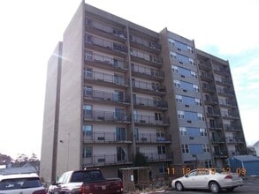 Building Photo - 126 W Church St