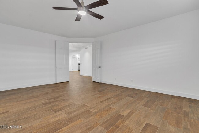 Building Photo - 10424 E Cannon Dr