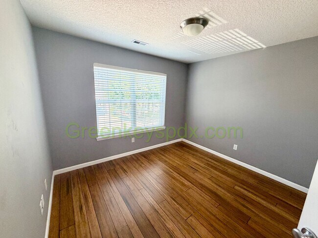 Building Photo - Awesome 3-bedroom 2.5-bathroom house in Arbor Roses Neighborhood in Hillsboro