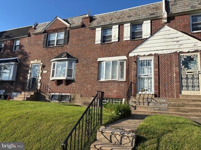 Primary Photo - 7513 Gilbert St