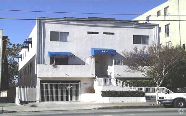 Building Photo - 6827 Laurel Canyon Blvd