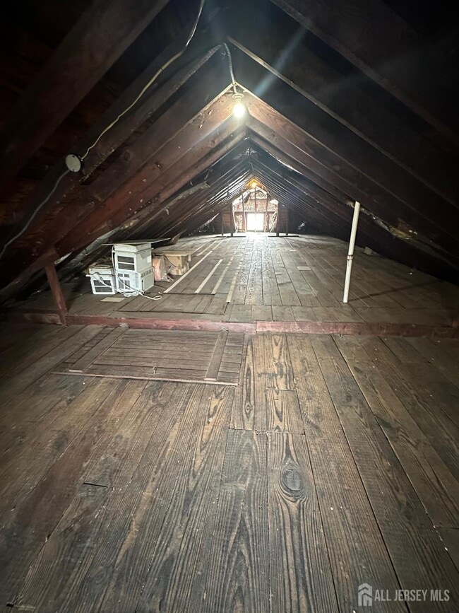 Building Photo - 28 Bird Ave