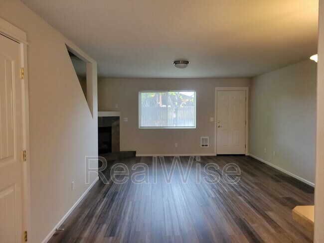Building Photo - 2478 SW Timber View Ct