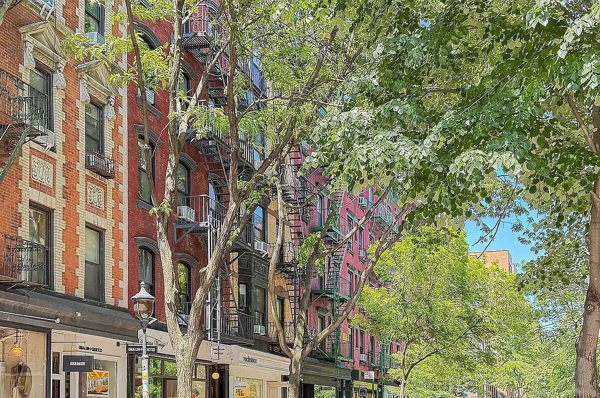 Building Photo - 219 E 23rd St
