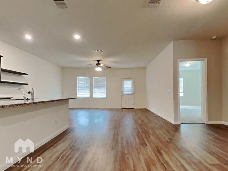 Building Photo - 13101 John Calhoun Dr