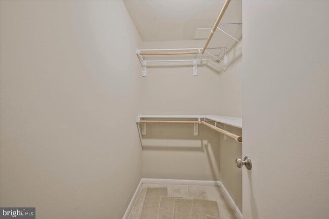 Building Photo - 7177 Lake Cove Dr