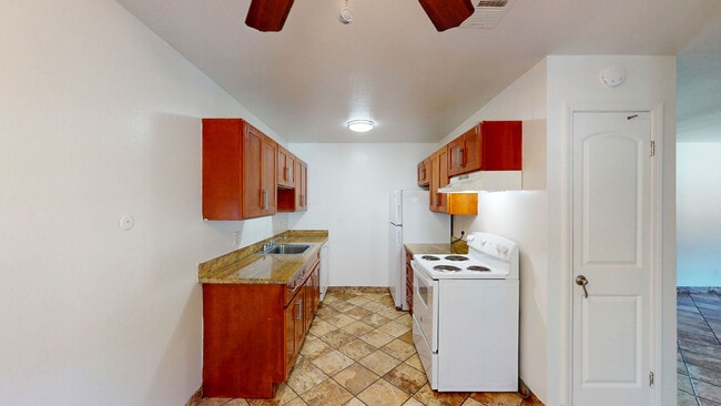 Building Photo - 18199 Happy Ln