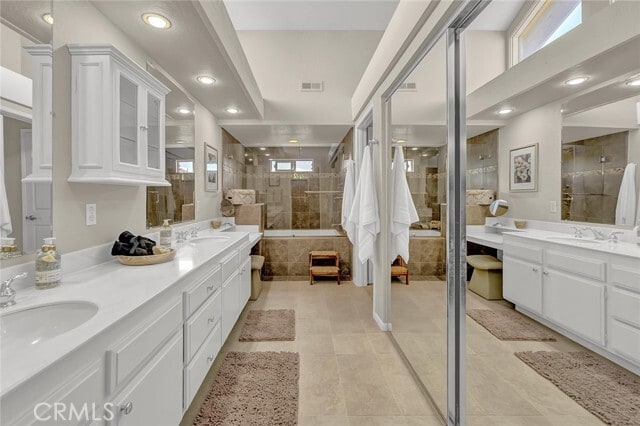 Building Photo - 25151 Via Playa