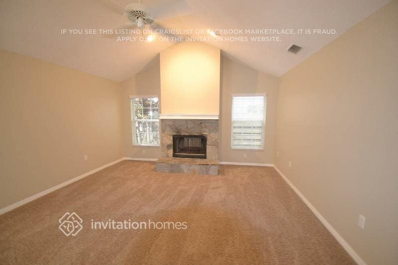 Building Photo - 4495 Diamond Cir E