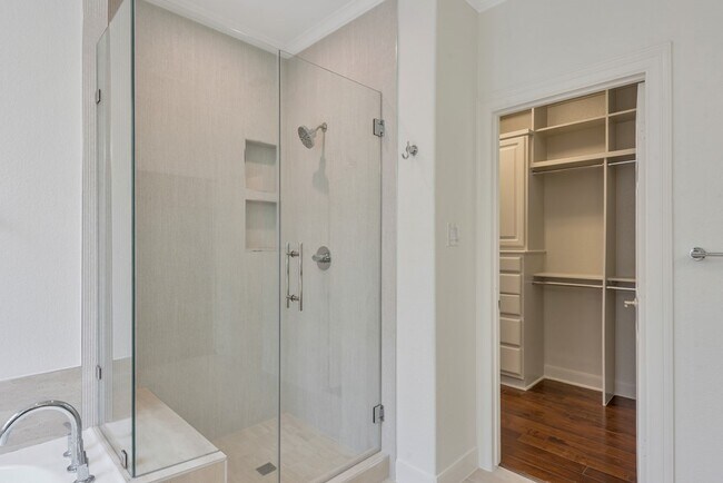 Building Photo - 6334 Collina Springs Ct