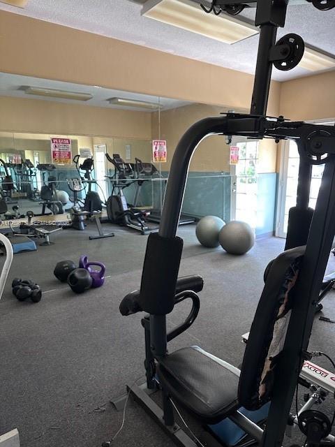 Building Photo - 10786 N Kendall Dr