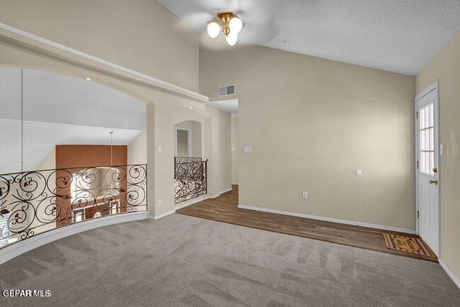 Building Photo - 7311 Corona Del Sol Dr