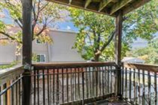 Building Photo - 1 NW O'Brien Rd