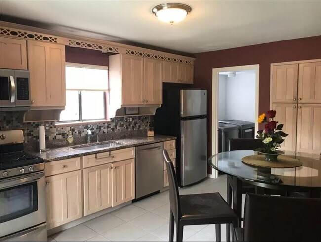 Building Photo - 97 Kingsberry Dr