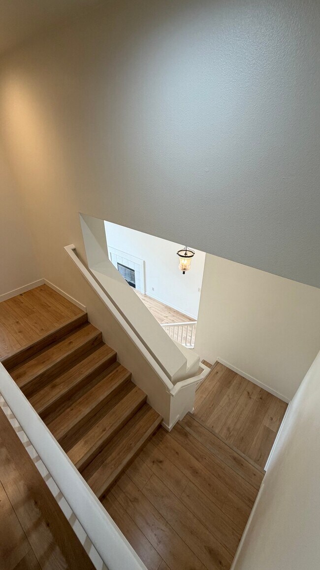 Building Photo - 5709 Kensington Pl