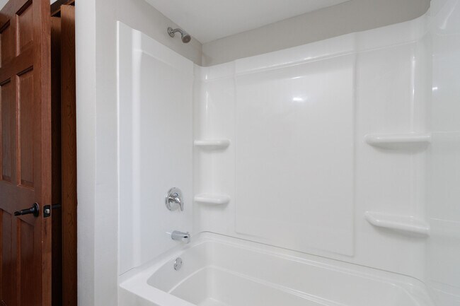 Building Photo - 7146 S 38th St