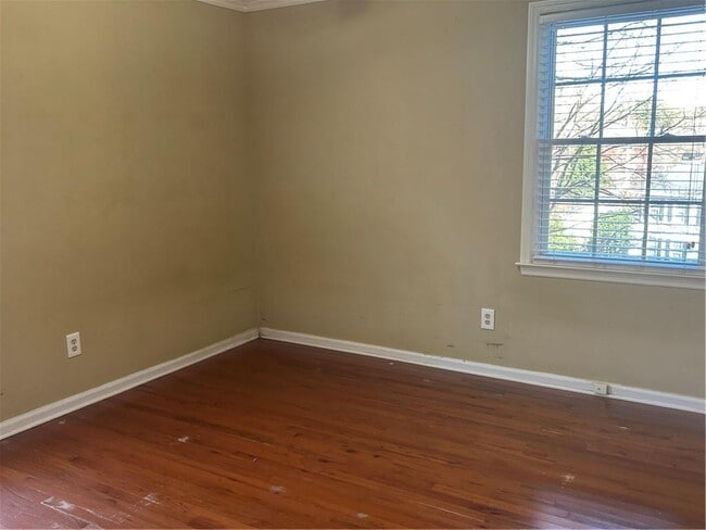 Building Photo - 2051 Bishop Creek Dr