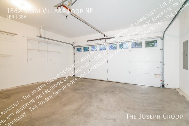 Building Photo - 1862 Sakai Village Loop