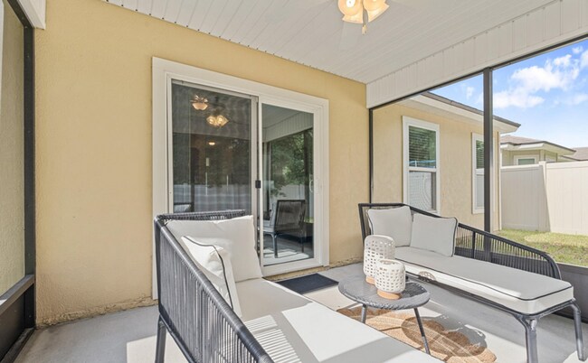 Building Photo - RENT REDUCED, Cedarbrook Community, Gorgeous Home