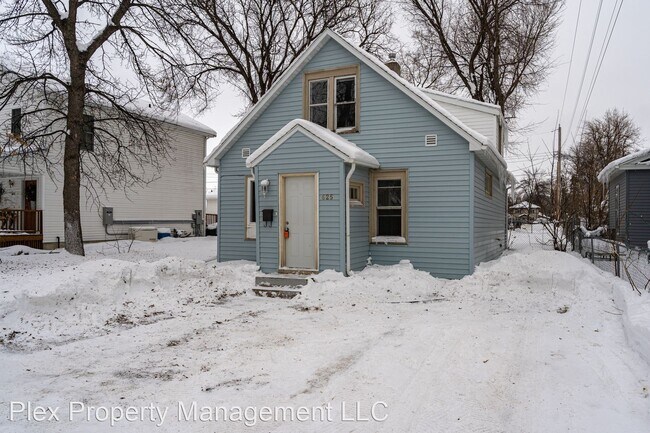 Building Photo - 2 br, 1.5 bath House - 625 7th Avenue South