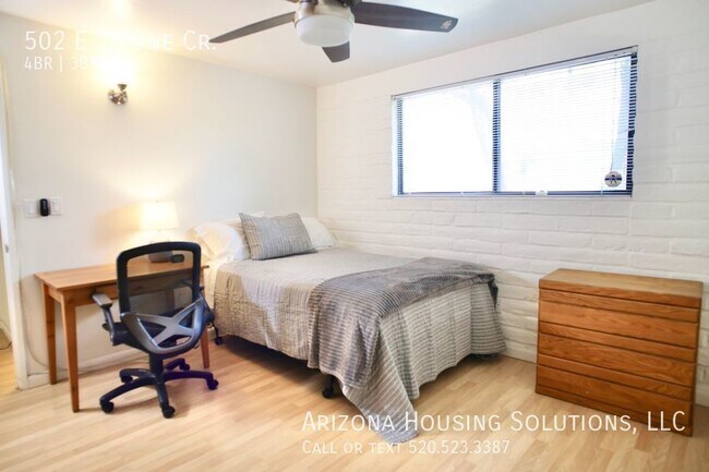 Building Photo - 502 E Deone Ln