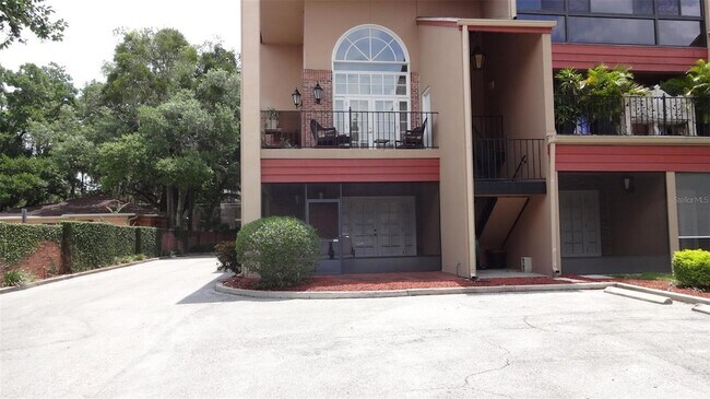 Building Photo - 1144 Delaney Ave