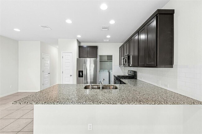 Building Photo - 1709 Arendale Dr