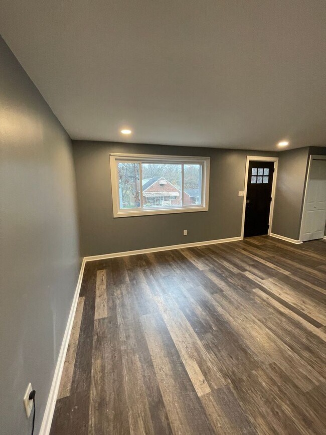 Building Photo - 260-262 Evaline St Pittsburgh PA 15235