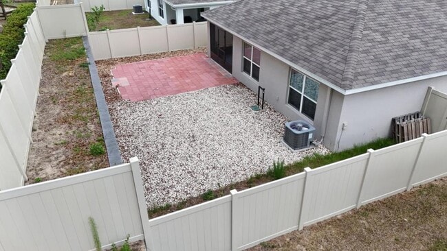 Building Photo - 6879 SE 112th Pl