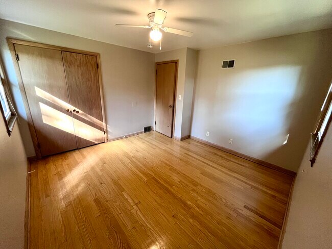 Building Photo - 1663 N 116th St