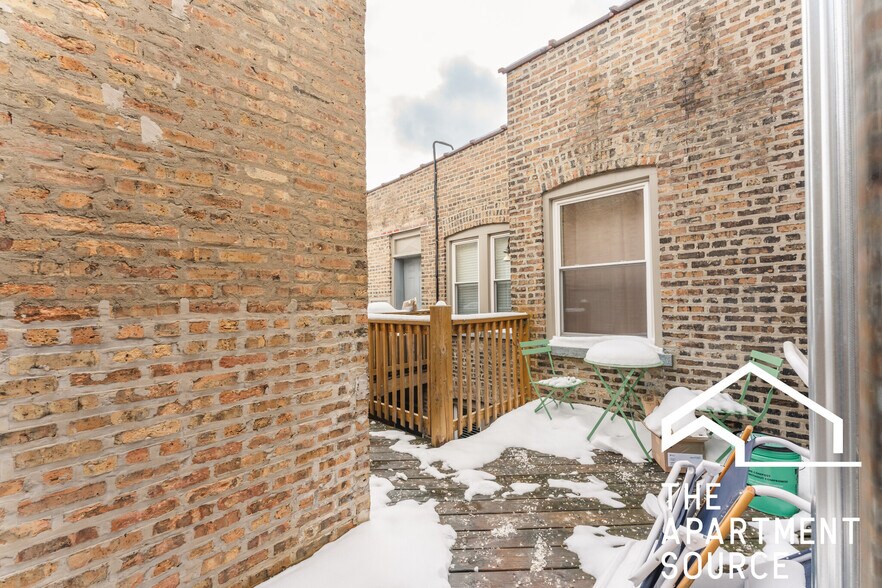 Building Photo - 3535 W Fullerton Ave